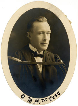 Portrait of Robert Hugh MacLeod : Class of 1925