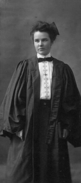 Photograph of Christina Jane Turner : Class of 1905