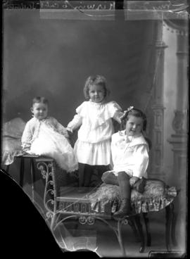 Photograph of the children of Mrs. John Kirwin