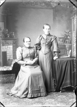 Photograph of Jessie McArthur and mother