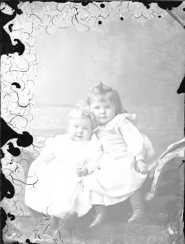 Photograph of  Peter Graham's two daughters