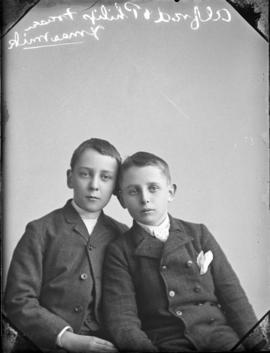 Photograph of Alfred and Philip Fraser