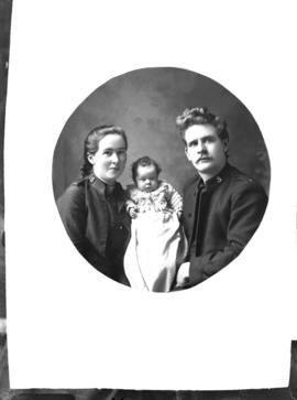 Photograph of Adjt McGillivery and family