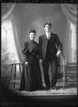 Photograph of Mr. & Mrs. John Robertson