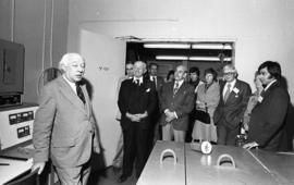 Photograph of Henry Hicks speaking at the opening of the Trace Analysis Research Centre