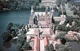 Photograph of Frederiksborg Castle (Slot), aerial view
