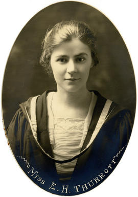 Portrait of Elizabeth Hope Thurrott : Class of 1922