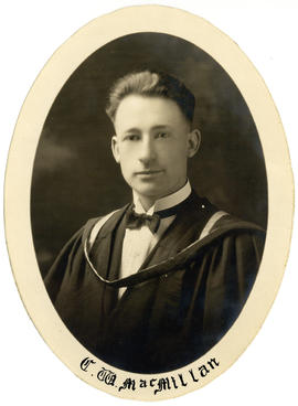 Portrait of Charles William MacMillan : Class of 1924