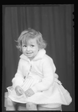 Photograph of the DeYoung child from the Woolworth contest