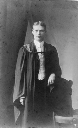 Photograph of Francis Murray Dawson : Class of 1910