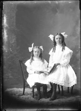 Photograph of the daughters of Mrs. Alex Plumb