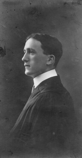 Photograph of Alexander Thomas MacDonald : Class of 1910