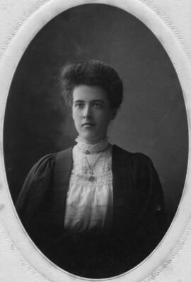 Photograph of Amy Kingsland Pennington : Class of 1906