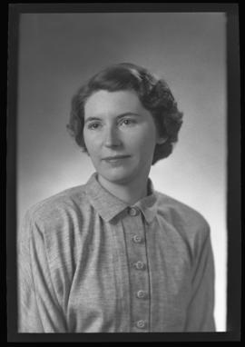 Photograph of Helen Ballantyne