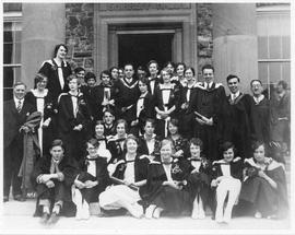 Photograph of graduates in front of Shirreff Hall