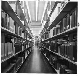 Photograph of book shelves in the Killam Memorial Library