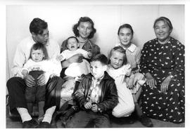 Photograph of George and Joanna Koneak with a woman and five children