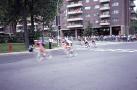 Photograph of a bicycle road race