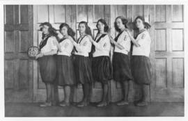 Photograph of the Bloomfield High School girls basketball team