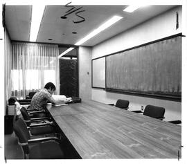 Photograph of a conference room in the Killam Memorial Library