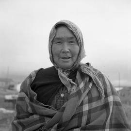 Photograph of Minnie Cooper wearing a tartan shawl in Fort Chimo, Quebec