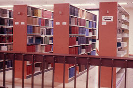 Photograph of the W.K. Kellogg Health Science Library second floor stacks