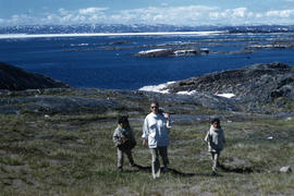 Photograph of Barbara Hinds and two children in Frobisher Bay, Northwest Territories