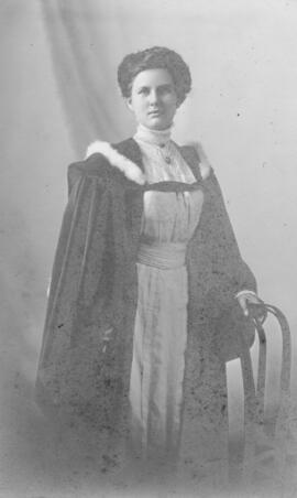 Photograph of Lillie Alberta Boak Umlah : Class of 1910