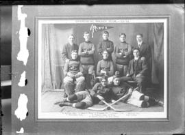 Photograph of the St. Francis Xavier University commercial hockey team