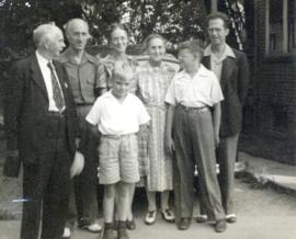 Photograph of the Kempton family