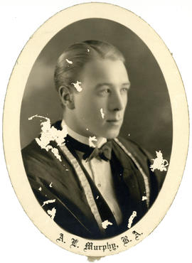 Portrait of Arthur Lister Murphy : Class of 1930