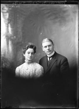 Photograph of Rev. & Mrs. A. S. Weir