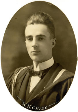 Portrait of William Henry Chase : Class of 1922