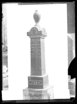 Photograph of the Mutch Monument
