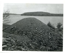 Photograph of a pile of tailings at the Molega gold mines