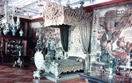 Photograph of bedroom inside Frederiksborg Castle (Slot)
