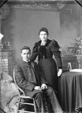 Photograph of Tom Fraser and sister