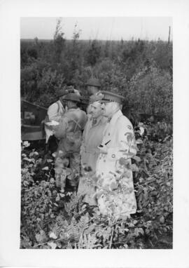 Photograph of Richard Roome and Colonel Halle, Tracadie, 1943