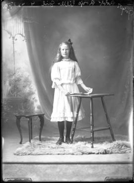 Photograph of the daughter of Robert Roy