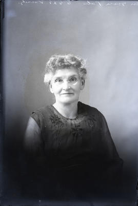 Photograph of Mrs. Grace Porter