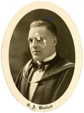Portrait of Gordon Abbott Winfield : Class of 1929