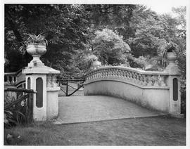 Photograph of Fitzgerald bridge in the Halifax Public Gardens