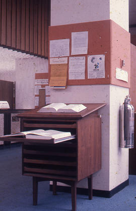 Photograph of the W.K. Kellogg Health Science Library Medical Atlas Stand
