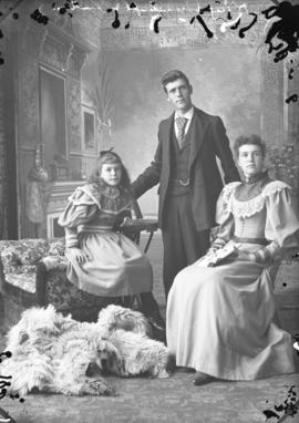 Photograph of Marshall King and sisters
