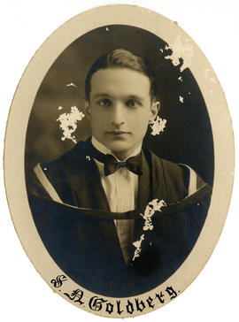 Portrait of Simon Noah Goldberg : Class of 1925