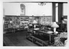 Photograph of the Shirreff Hall library