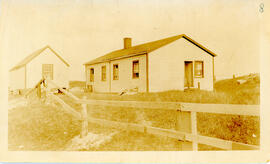 Photograph of the wireless station on Sable Island before 1918 extension