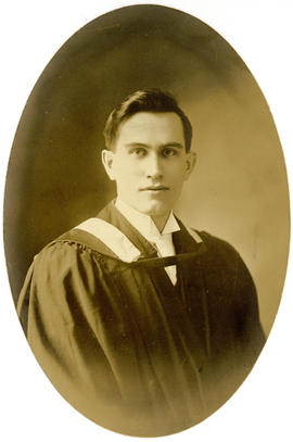 Portrait of Frederick Graham MacAskill : Class of 1910
