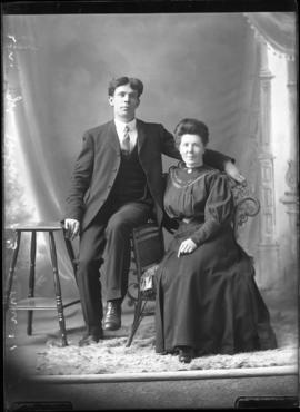 Photograph of Mr. & Mrs. John Robertson,