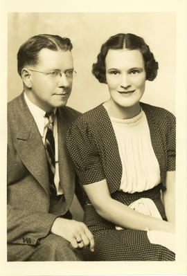 Portrait of N. Frank and Dorothy (Cheyne) Loomer